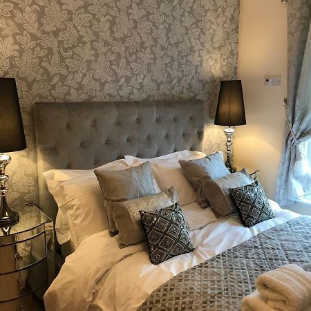 Millwalk Apartment Уитни Экстерьер фото